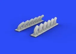 P-39Q/N exhast stacks for Kitty Hawk 1:32