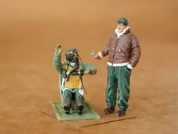 US Fighter Pilots Sitting & Mechanic WW II 1:48