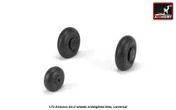 An-2/An-3 Colt wheels w/ weighted tires 1:72