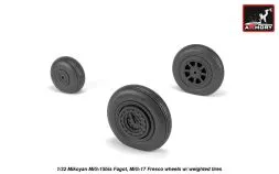 MiG-15bis (late) / MiG-17 wheels w/ weighted tires 1:32