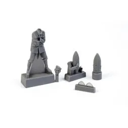 German WWI Minenwerfer Crewmember Loading Shell 1:35