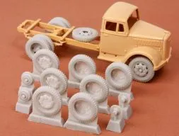 Opel Blitz/ Kfz.385 wheel set (late 8-bolt type) 1:48