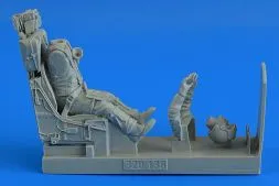 German F-104G/S fighter Pilot in ejection seat 1:32