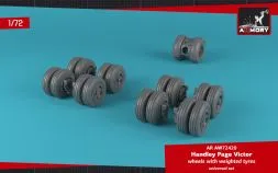 H.P. Victor wheels w/ weighted tires 1:72