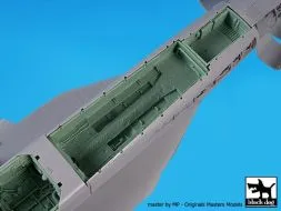 F-111 bomb & wheel bay 1:48