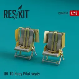 UH-1D Huey Pilot seats 1:48