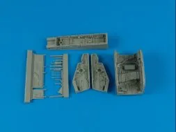 F-100D Super Sabre wheel bays 1:32