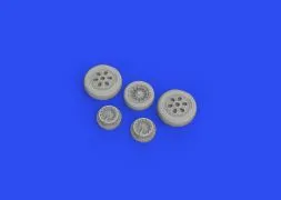 Sabre F.4 wheels 1:48