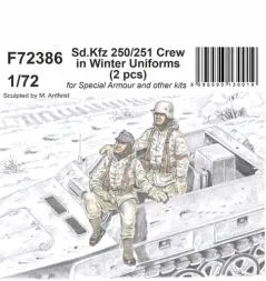 Sd.Kfz 250/251 Crew in Winter Uniforms 1:72