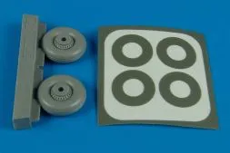 Macchi MC.200 Saetta wheels & paint masks 1:48