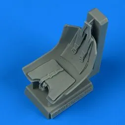 Macchi MC.202 seat with seatbelts - early 1:32