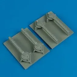 B-24 Liberator turbo-supercharger cover 1:72