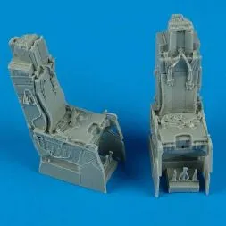 F-15D ejection seats with safety belts 1:48