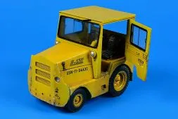 GC340-4/SM-340 tow tractor (with cab) 1:32
